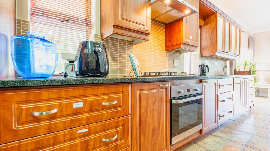 3 Bedroom Property for Sale in Kingswood Golf Estate Western Cape